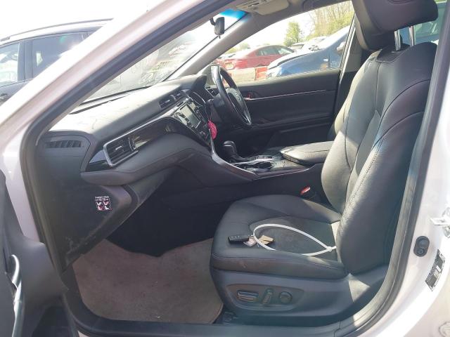 2019 TOYOTA CAMRY DESI