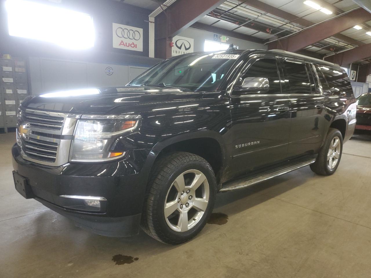 2016 Chevrolet Suburban K1500 Ltz zu verkaufen in East Granby, CT - Minor Dent/Scratches