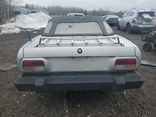 1982 TRIUMPH CAR TR7 