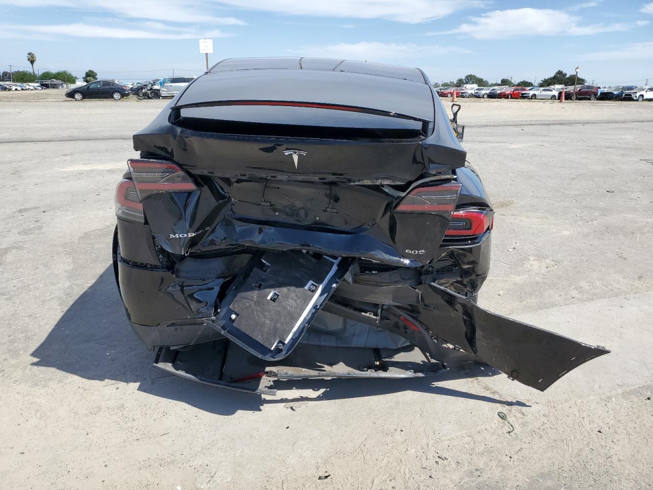 2016 Tesla Model X VIN: 5YJXCDE23GF018396 Lot: 53056465