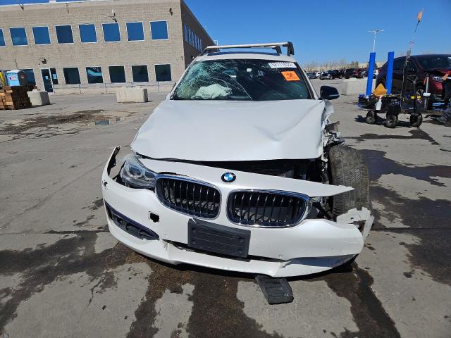  BMW 3 SERIES 2015 Белы