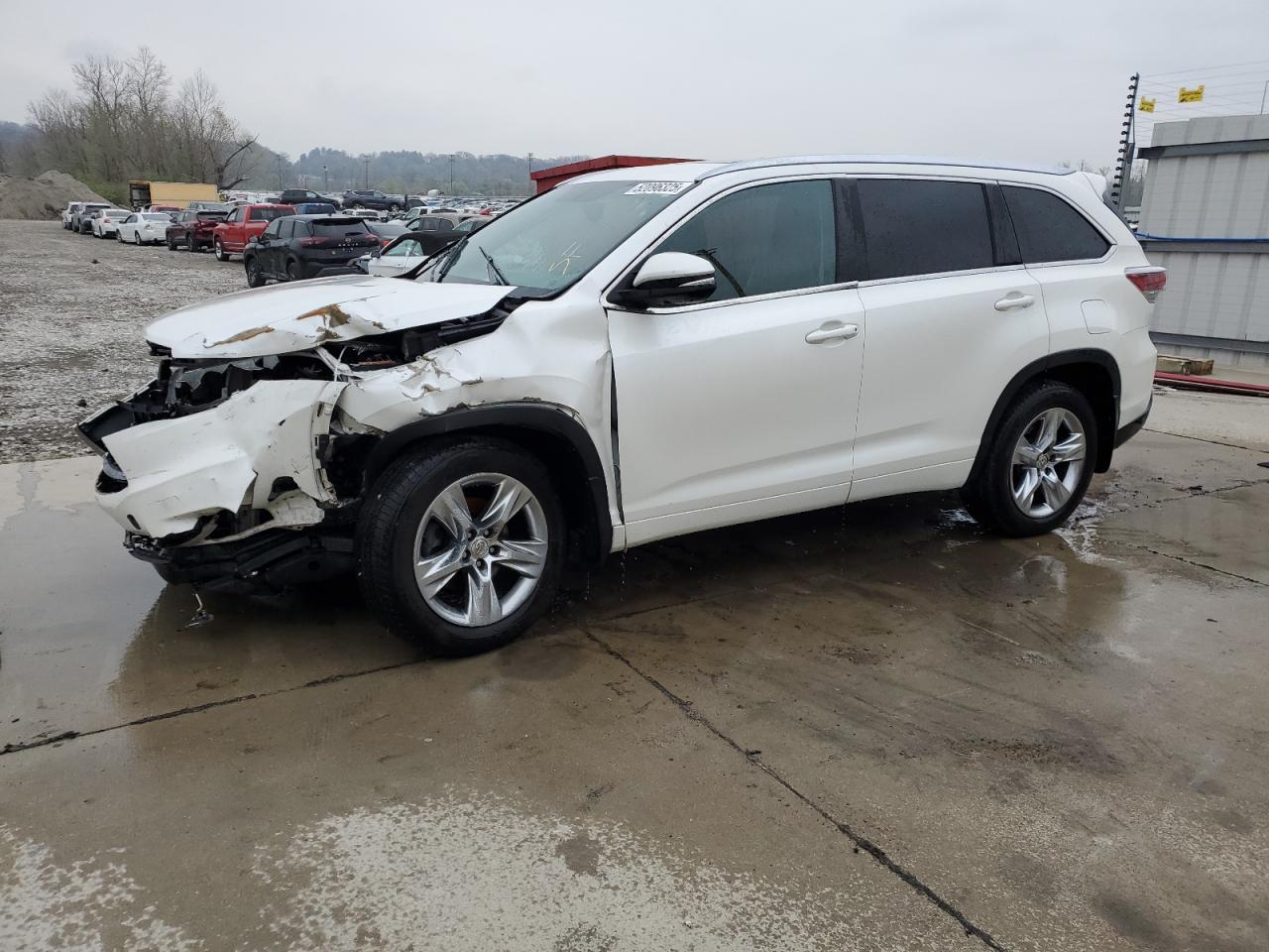 2015 Toyota Highlander Limited for Sale in Cahokia Heights, IL - Front End