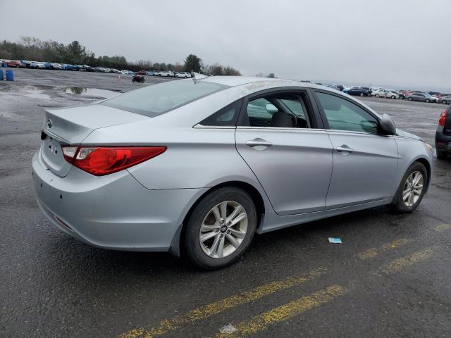  HYUNDAI SONATA 2013 Серебристый