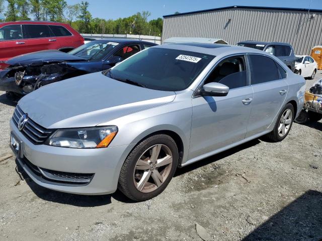 Седаны VOLKSWAGEN PASSAT 2013 Серебристый
