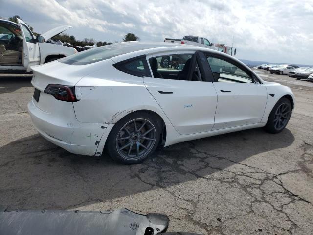 TESLA MODEL 3 2023 Белый