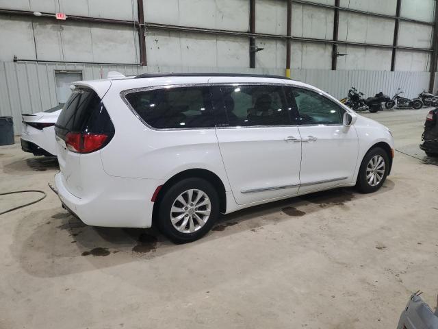  CHRYSLER PACIFICA 2017 Biały