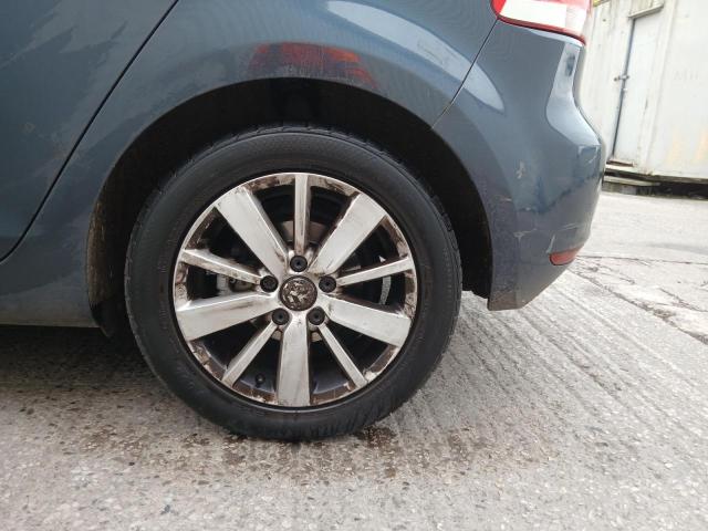 2011 VOLKSWAGEN GOLF MATCH