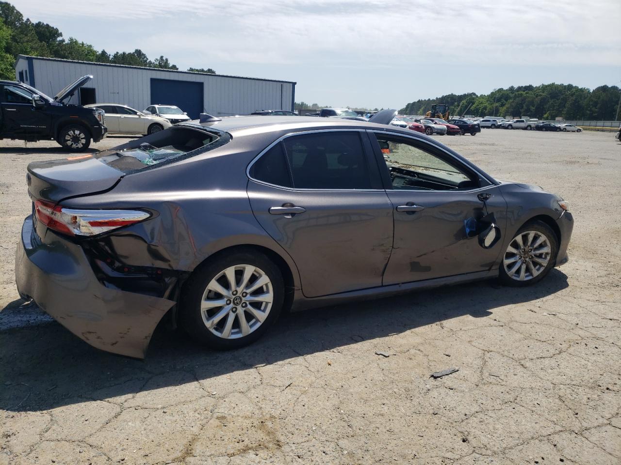 2020 Toyota Camry Le VIN: 4T1C11AK6LU889279 Lot: 52618775