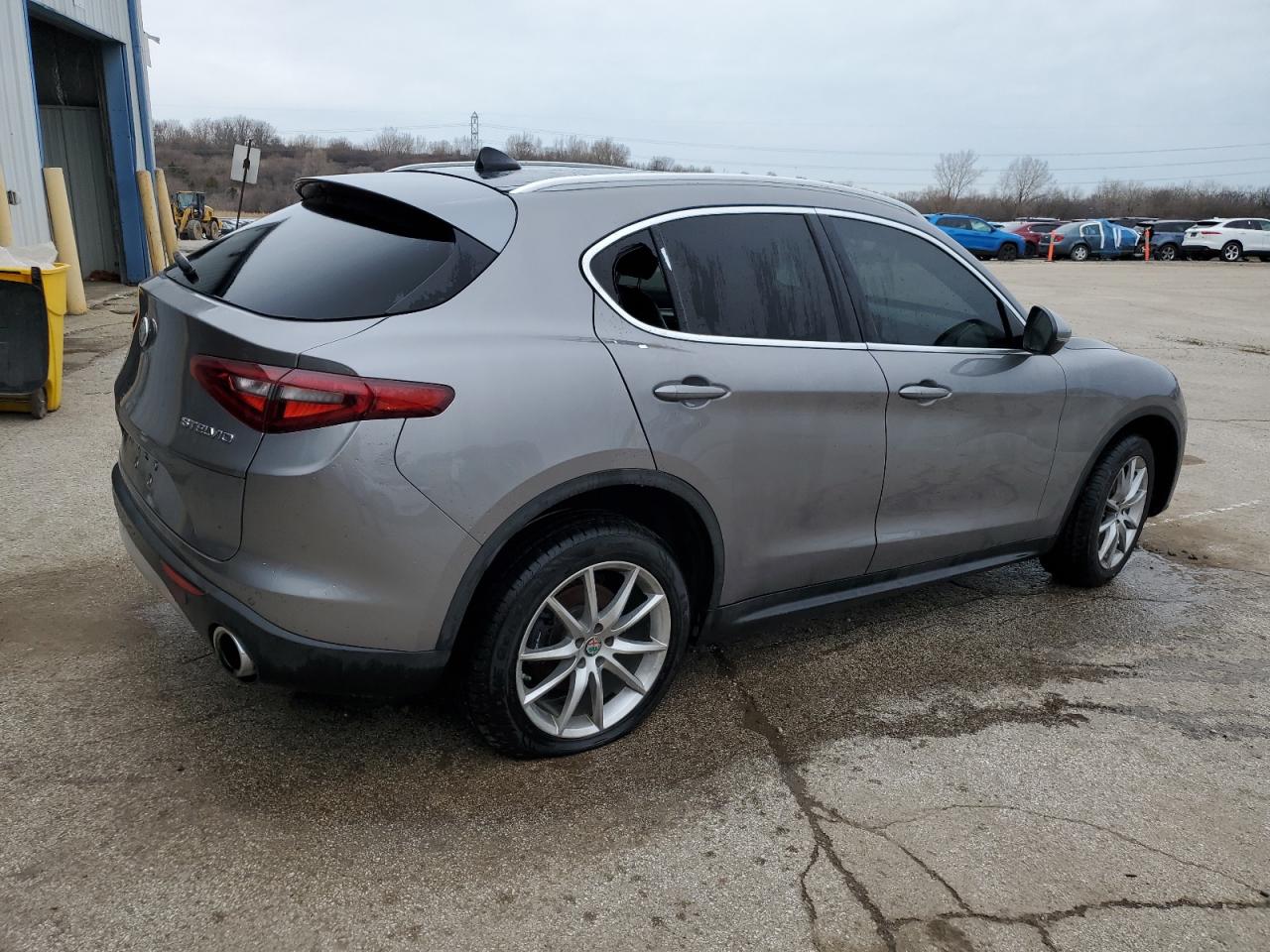 2018 Alfa Romeo Stelvio - Image 3