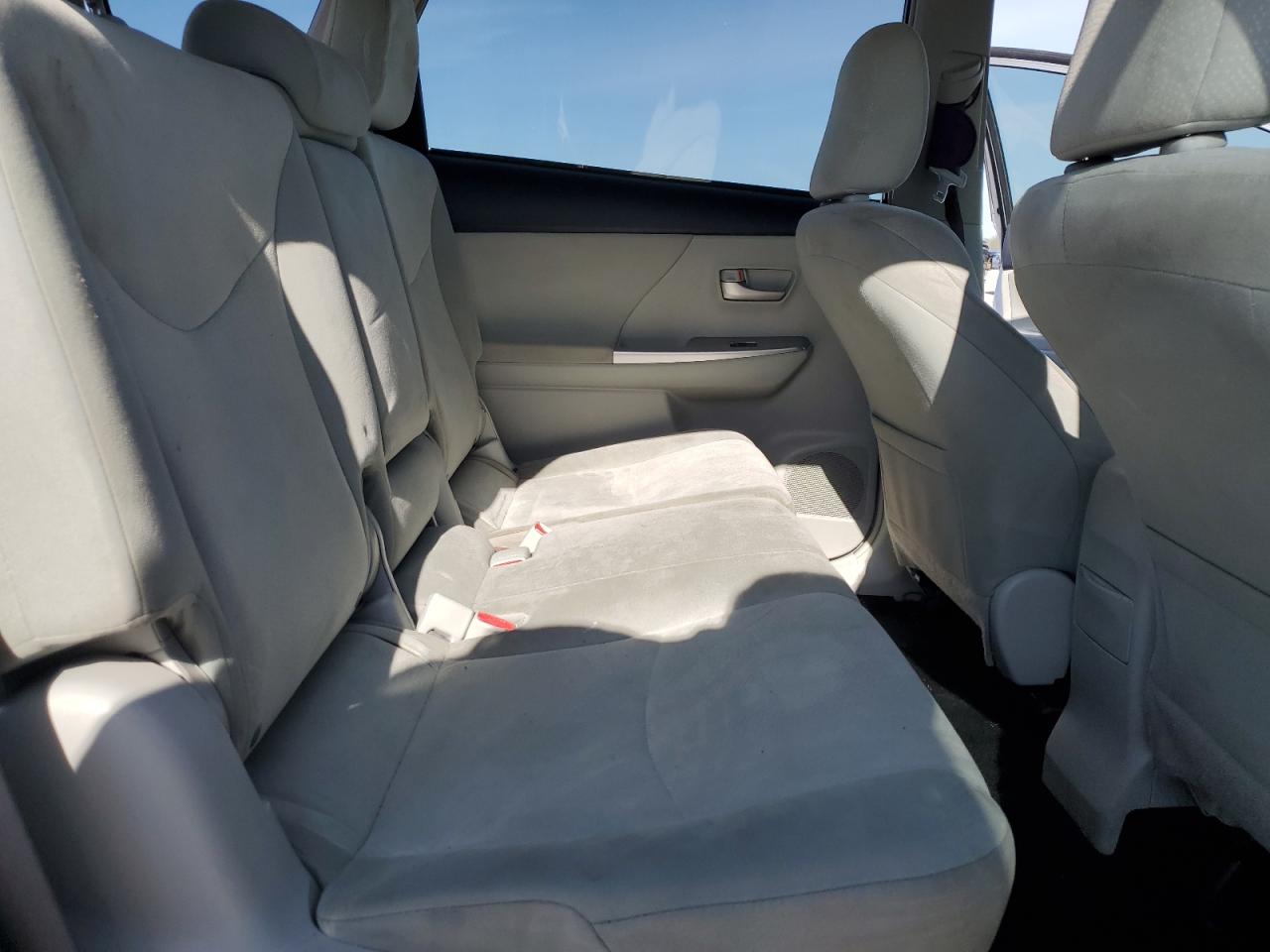 2014 Toyota Prius V VIN: JTDZN3EU3E3314821 Lot: 52480535