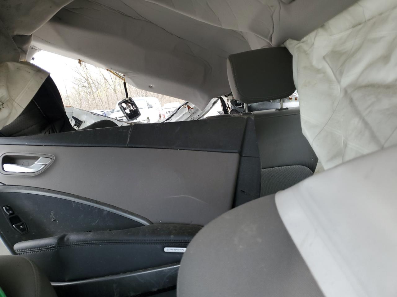 km8sm4hf6ju284527 KM8SM4HF6JU284527 2018 Hyundai Santa Fe Se