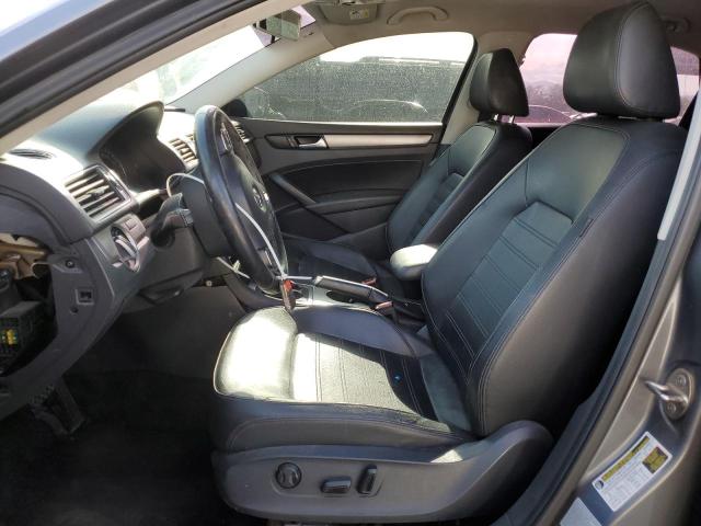  VOLKSWAGEN PASSAT 2015 Серебристый