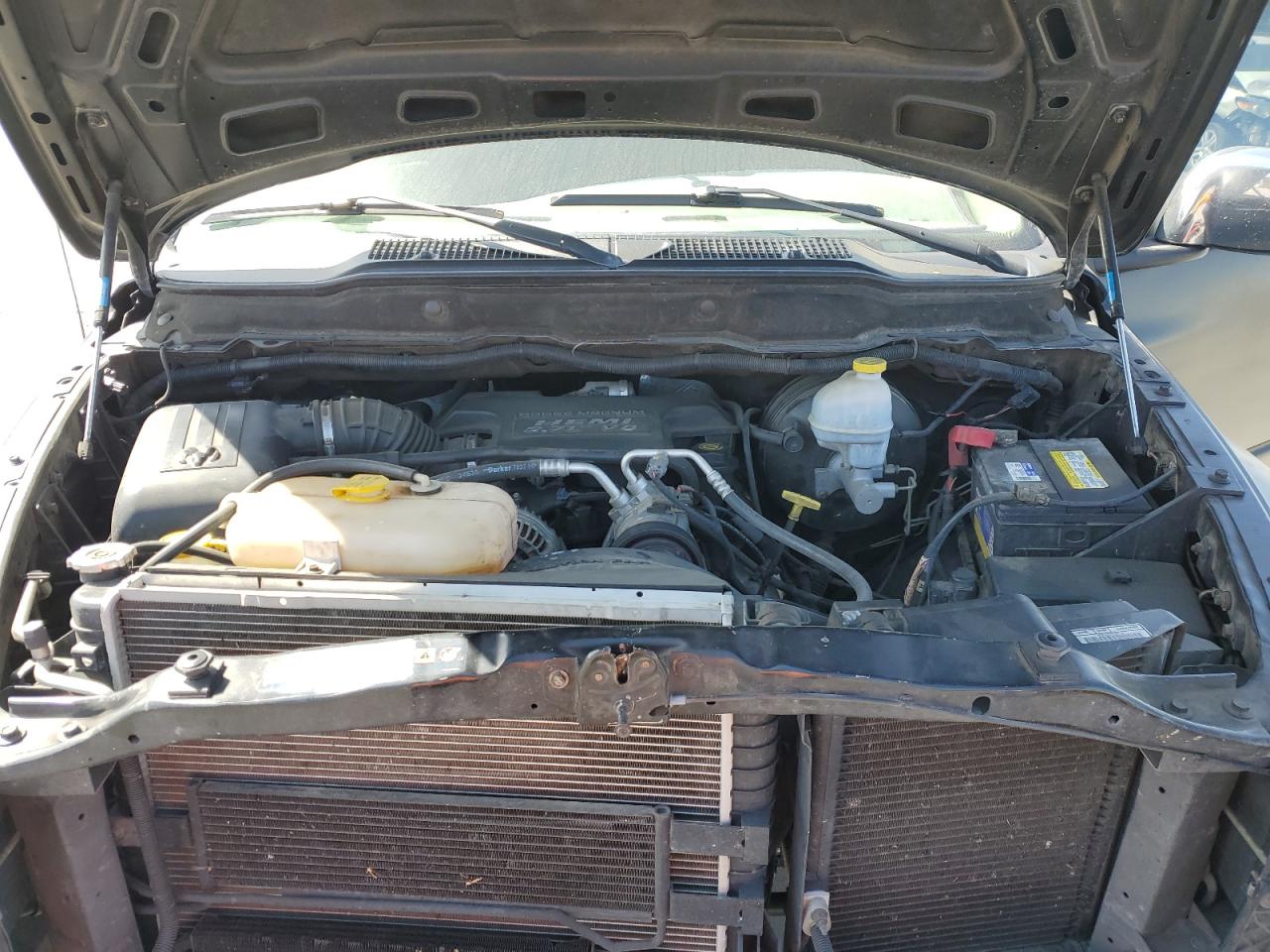 2004 Dodge Ram 1500 St VIN: 1D7HA18D24J124001 Lot: 54313645