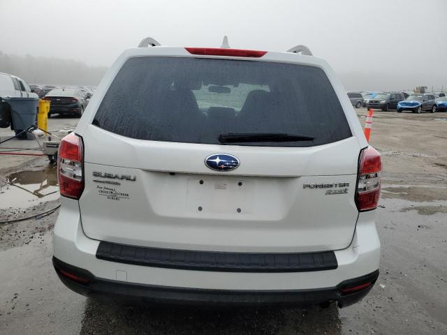  SUBARU FORESTER 2016 Biały