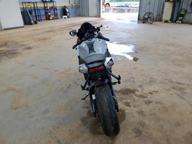  SUZUKI GSXR750 2023 Сріблястий