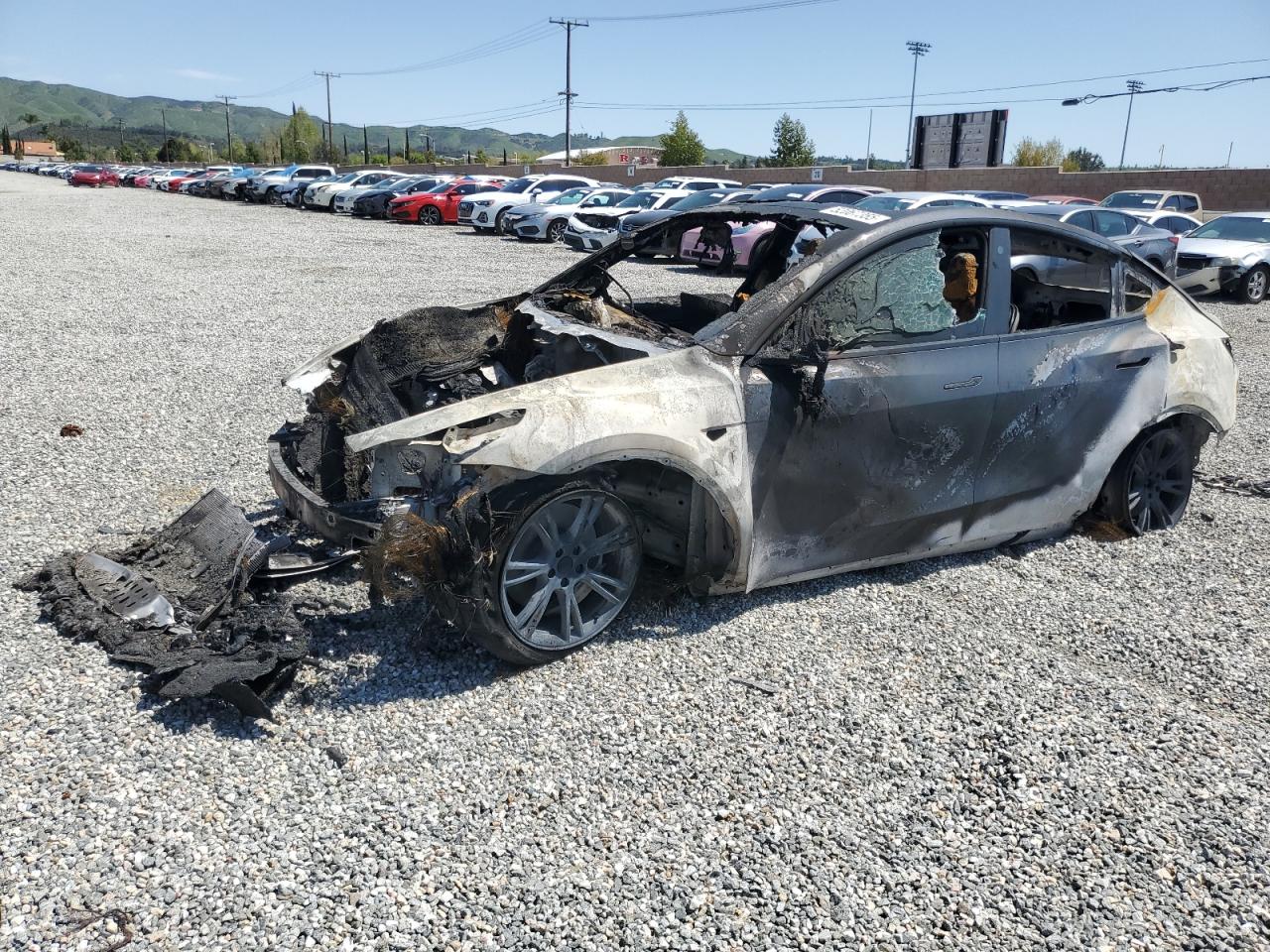 2022 Tesla Model Y for Sale in Mentone, CA - Burn