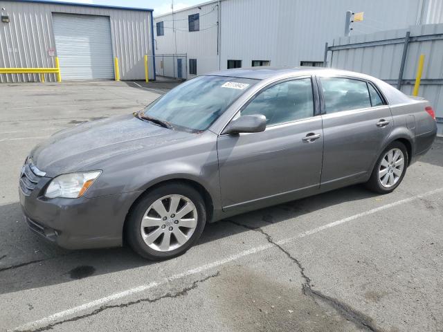 2005 Toyota Avalon Xl