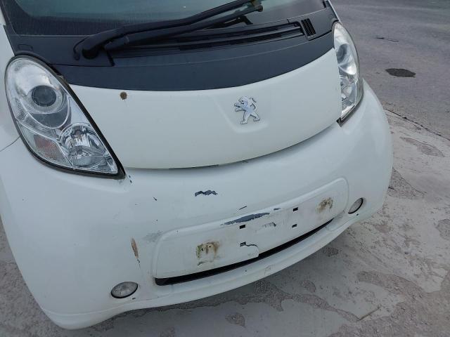 2015 PEUGEOT ION