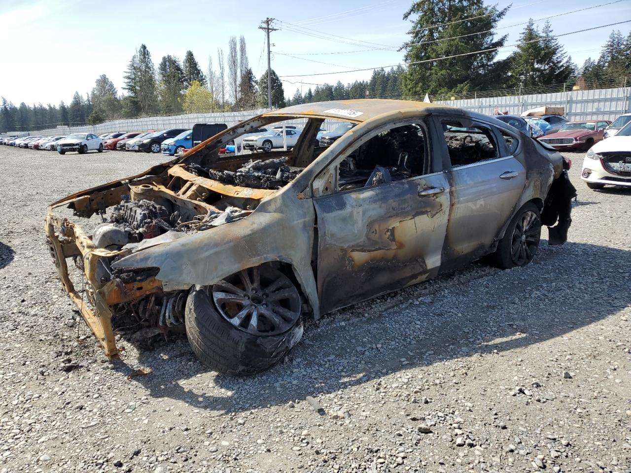 2016 Chrysler 200 Limited на продаже в Graham, WA - Burn