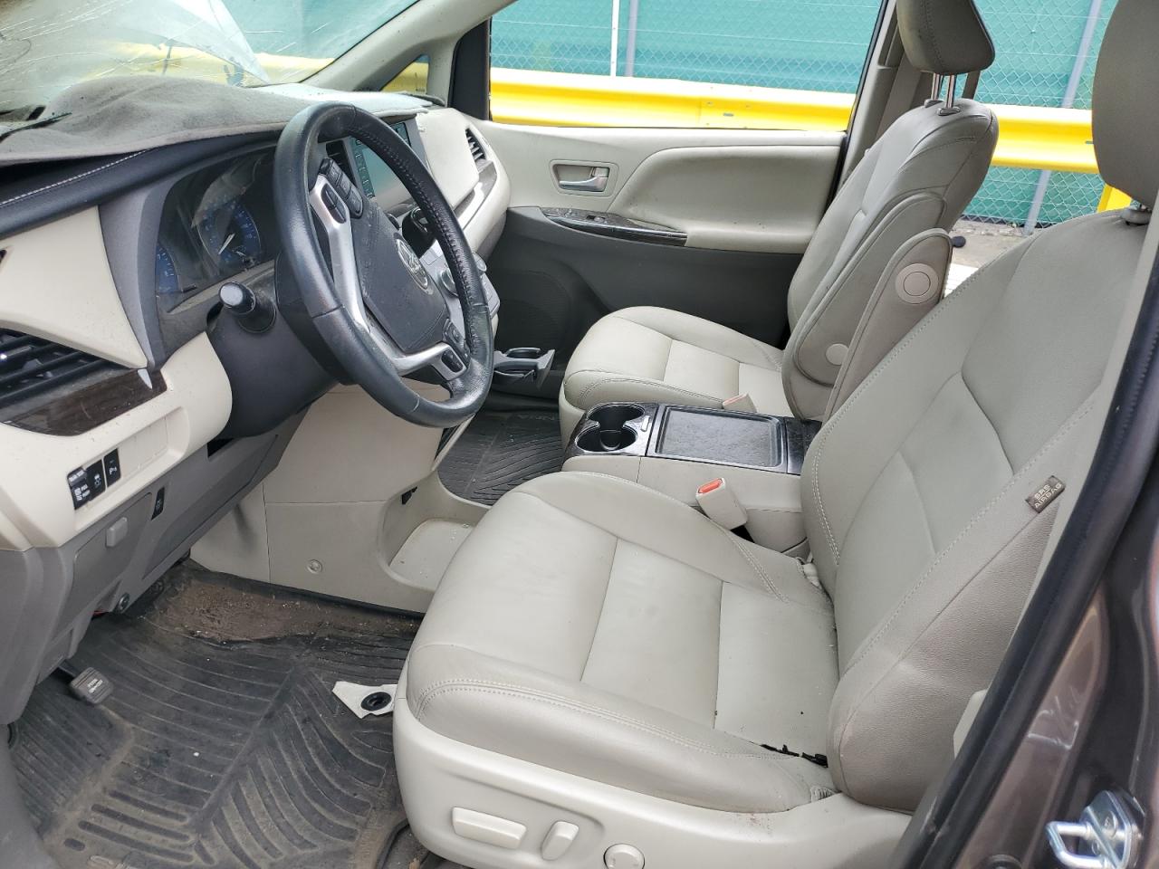 2020 Toyota Sienna Xle VIN: 5TDDZ3DC0LS242575 Lot: 54747655