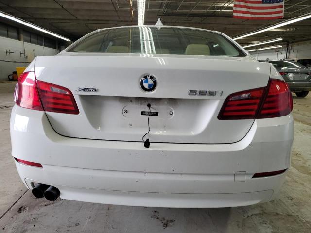  BMW 5 SERIES 2013 Белый
