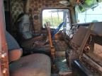 1999 Kenworth W900 Semi Truck იყიდება West Mifflin-ში, PA - Front End