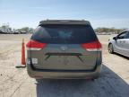 2014 Toyota Sienna  იყიდება Pekin-ში, IL - Front End