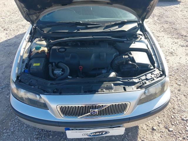 2003 VOLVO V70 D5 S