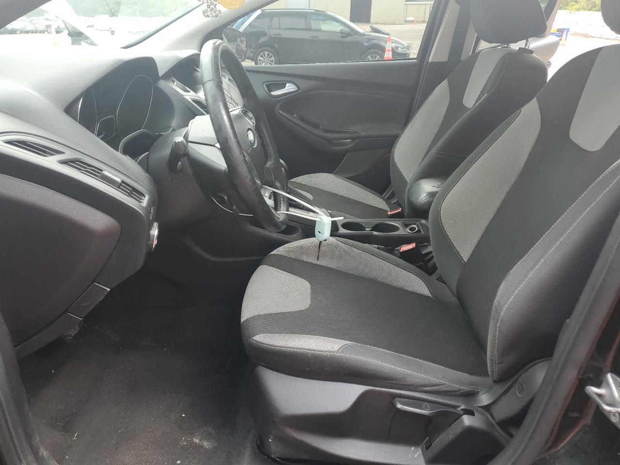 2014 Ford Focus Se VIN: 1FADP3K22EL338802 Lot: 66260115