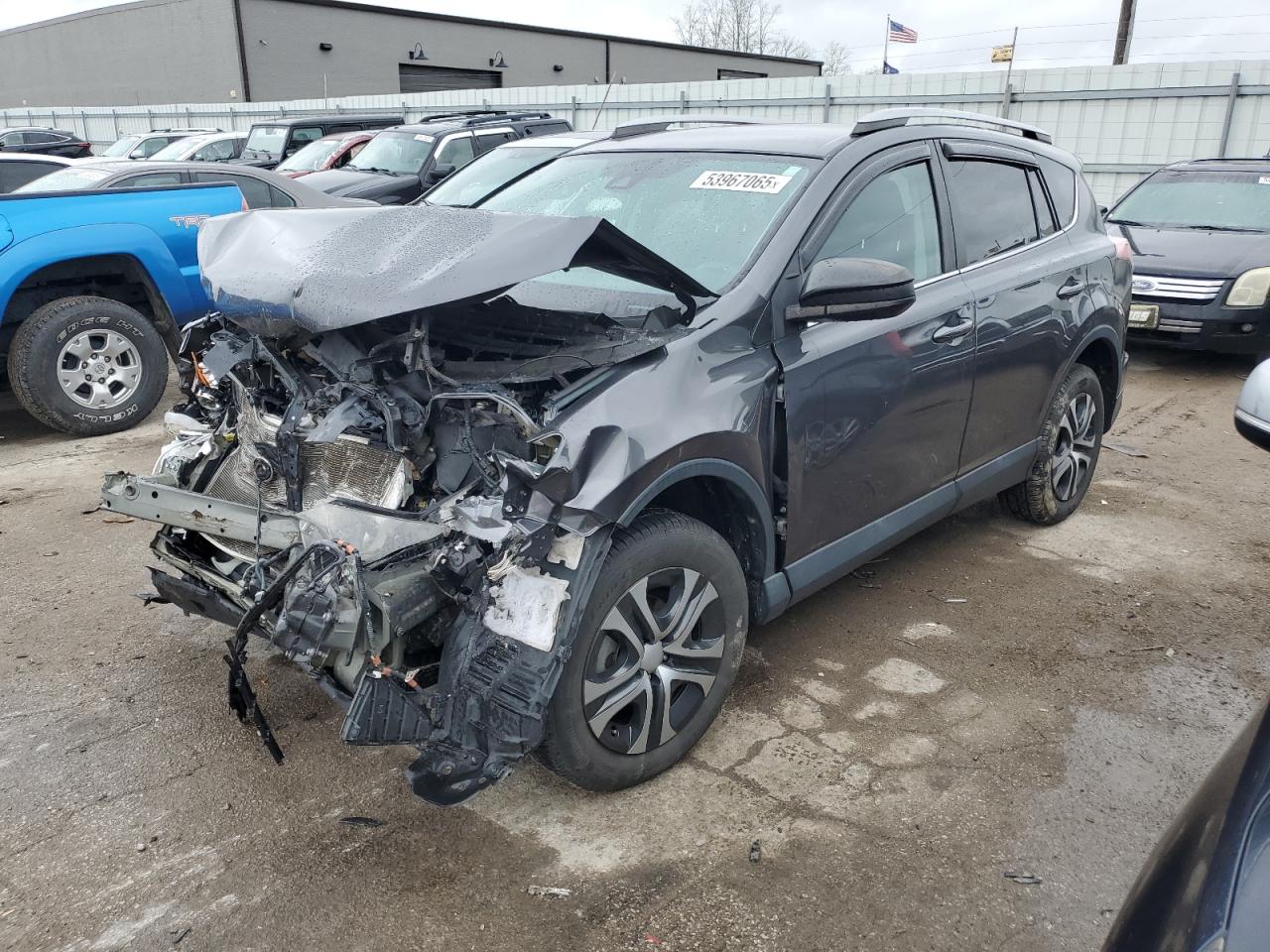 2018 Toyota Rav4 Le for Sale in Lexington, KY - Front End