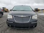 2010 Chrysler Town & Country Limited იყიდება Earlington-ში, KY - Hail