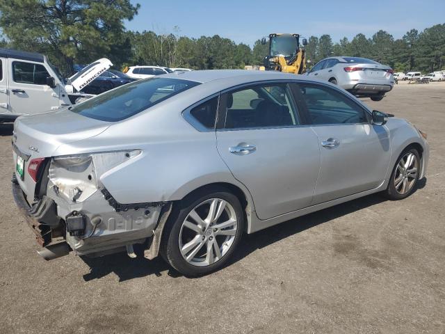  NISSAN ALTIMA 2017 Серебристый