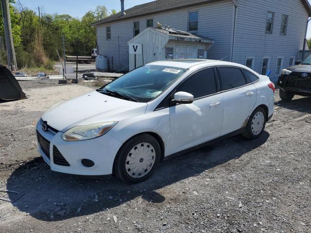 Sedans FORD FOCUS 2013 White