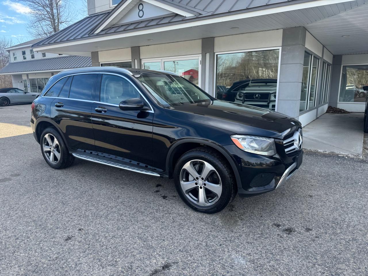 2016 Mercedes-Benz Glc 300 de vânzare în North Billerica, MA - Minor Dent/Scratches