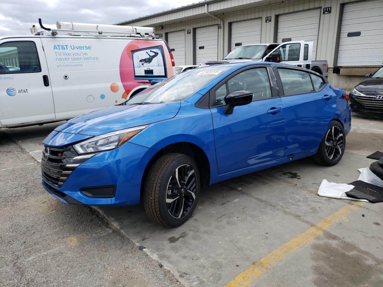 2024 Nissan Versa Sr for Sale in Louisville, KY - Side