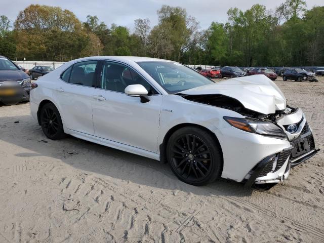  TOYOTA CAMRY 2021 Білий