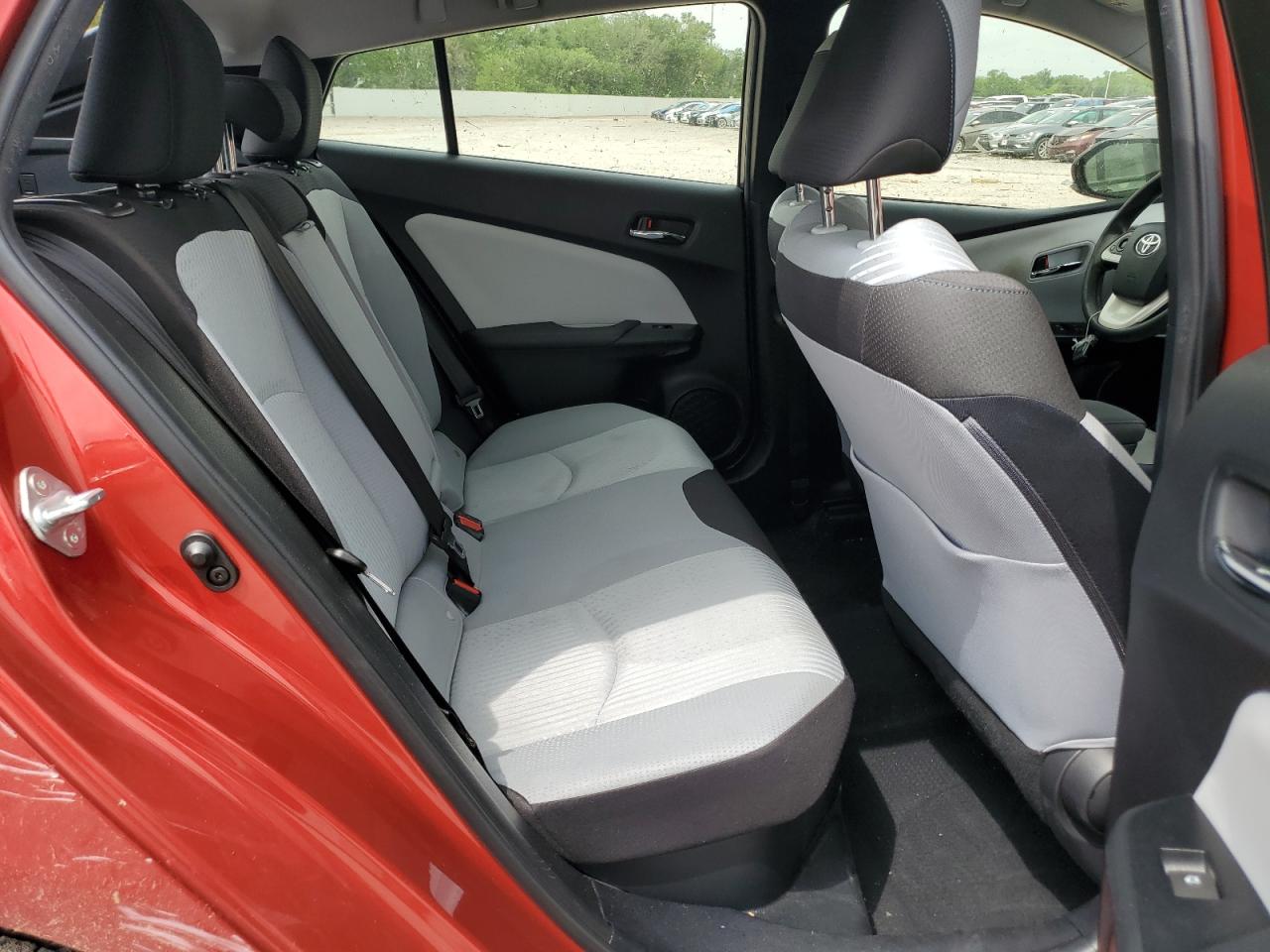 2018 Toyota Prius VIN: JTDKBRFUXJ3590127 Lot: 55040635