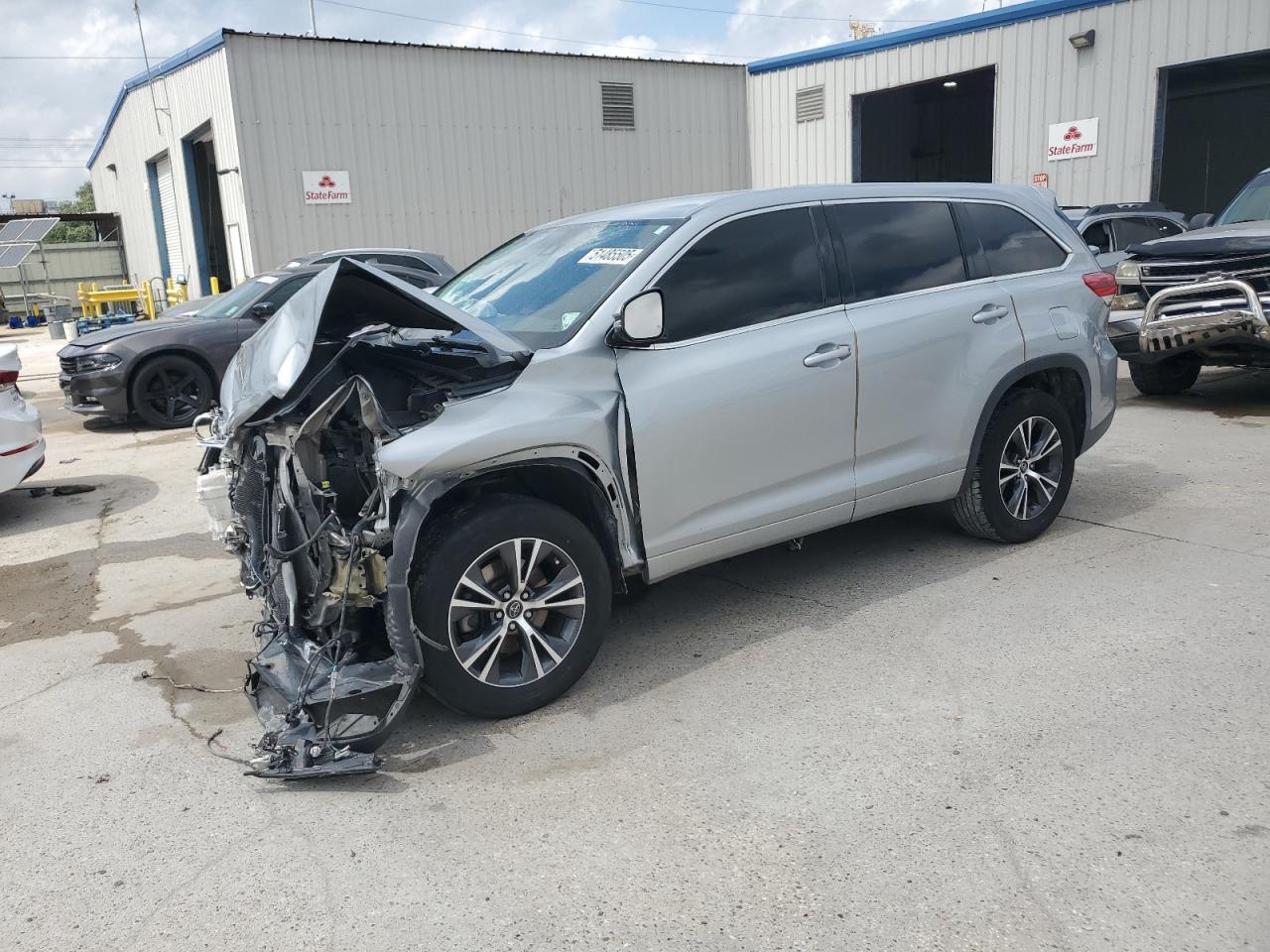New Orleans, LA에서 판매 중인 2017 Toyota Highlander Le - Front End