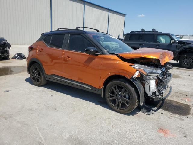  NISSAN KICKS 2024 Pomarańczowy