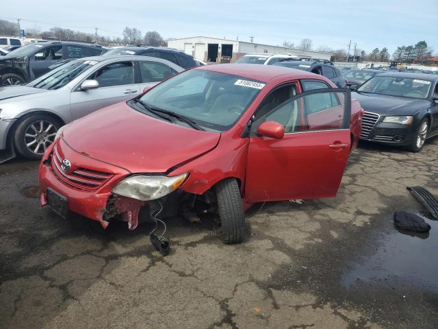 TOYOTA COROLLA 2013 Czerwony
