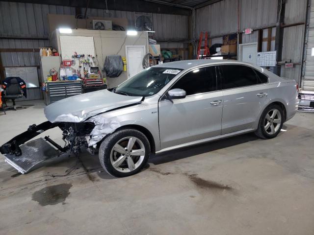  VOLKSWAGEN PASSAT 2015 Серебристый