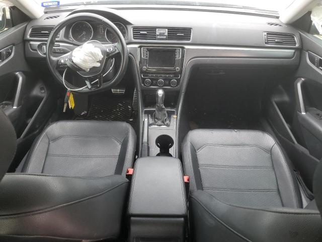  VOLKSWAGEN PASSAT 2018 Szary