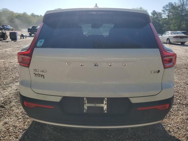  VOLVO XC40 2020 White