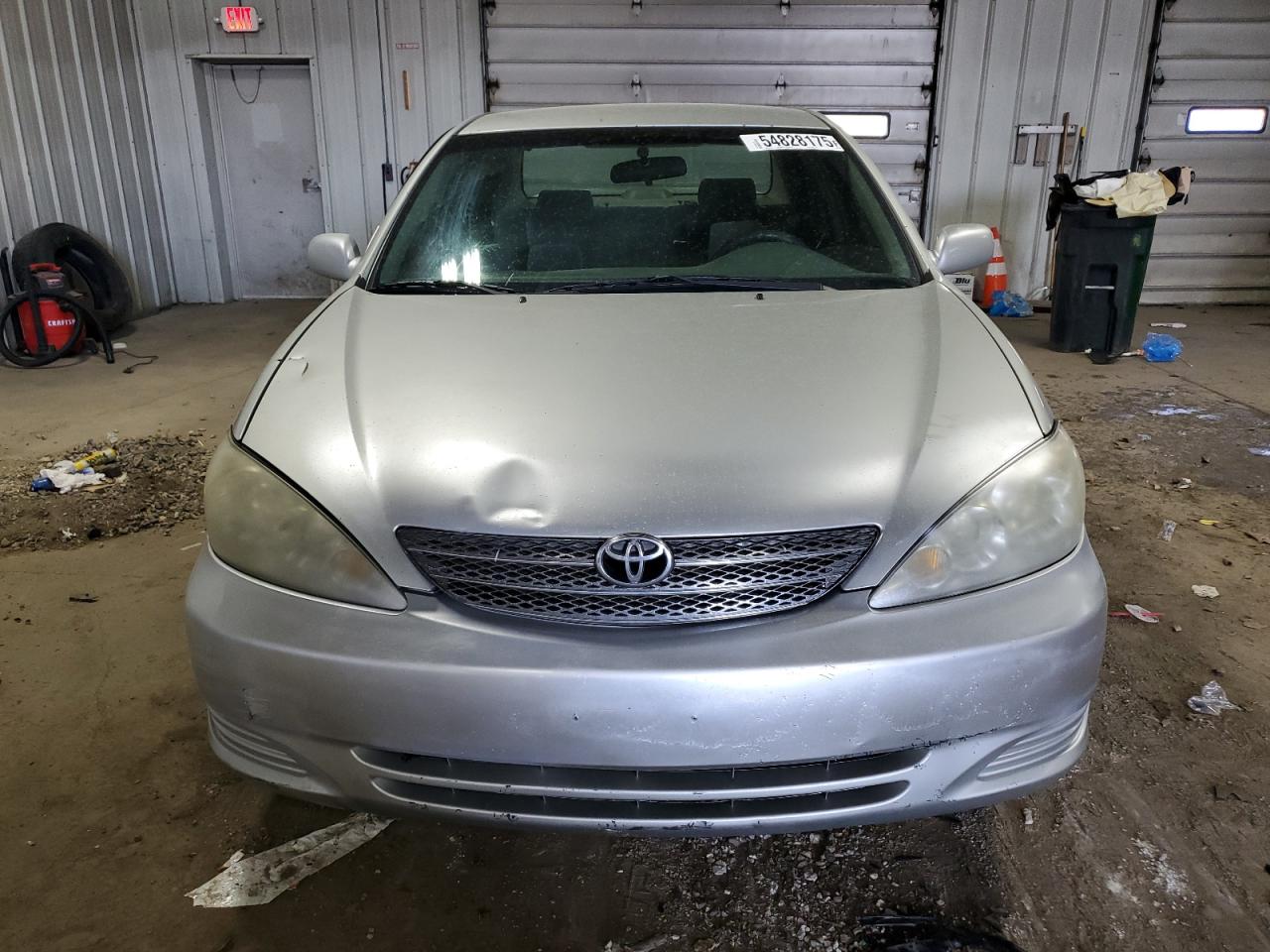 2002 Toyota Camry Le VIN: 4T1BE32K92U520831 Lot: 54828175