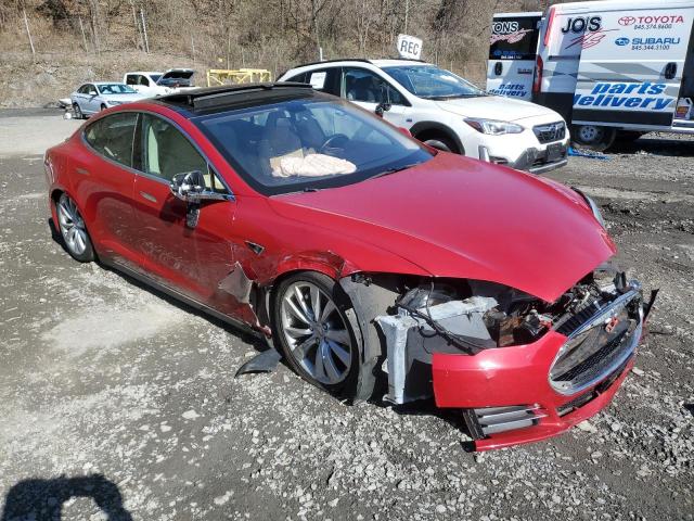  TESLA MODEL S 2013 Красный
