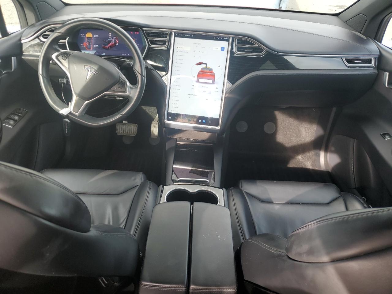 2017 Tesla Model X VIN: 5YJXCBE24HF018414 Lot: 52233535