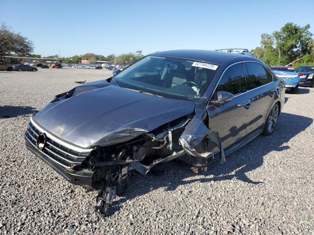 2017 Volkswagen Passat R-Line