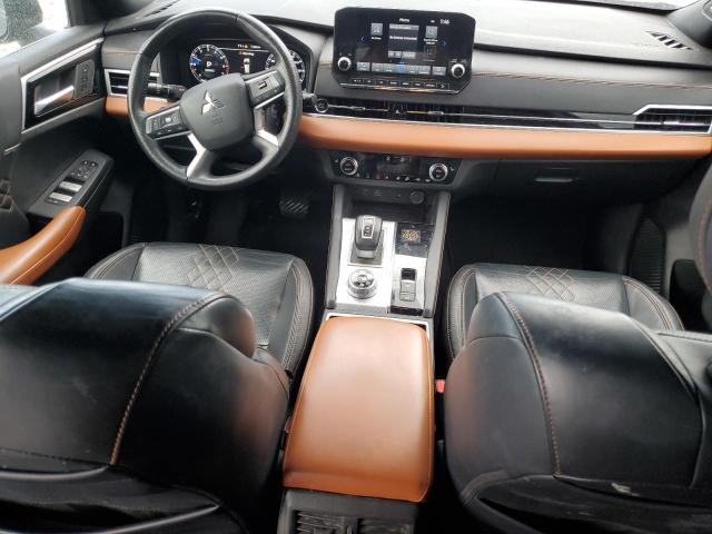  MITSUBISHI OUTLANDER 2023 Czarny
