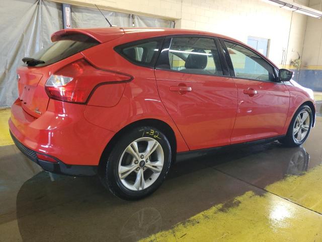  FORD FOCUS 2013 Czerwony