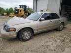 1999 Ford Crown Victoria  zu verkaufen in Columbia, MO - Front End